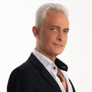 Meet your Posher, Gregory